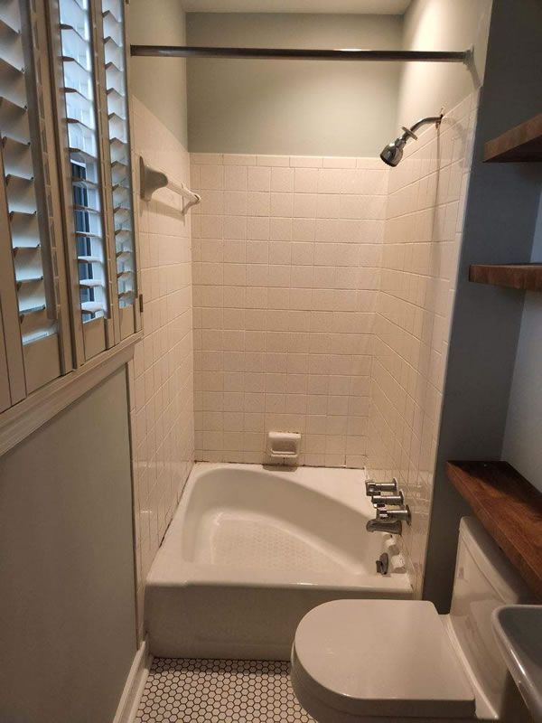 Bathroom before renovation